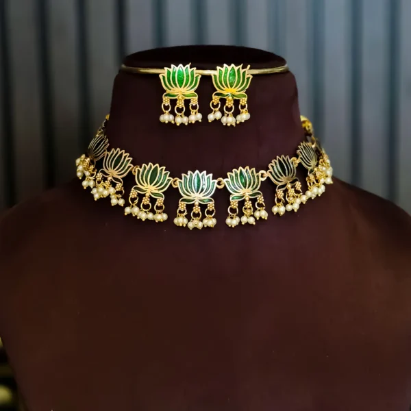 Lotus Design Earrings and Necklace Set