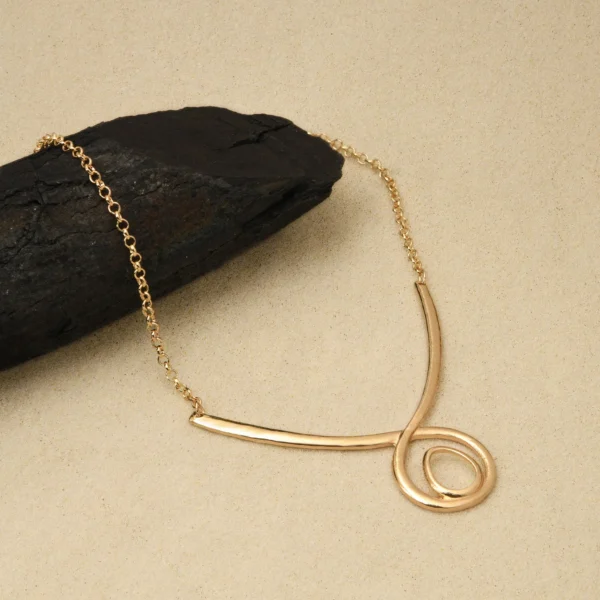 Women's Gold Loop Collar Necklace